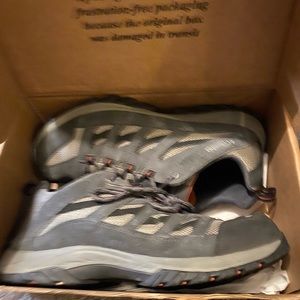 COPY - Mens Columbia hiking shoes